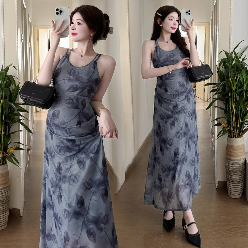 2024 new maternity wear summer wear new ink printed suspender long skirt slimming holiday style maternity dress trendy