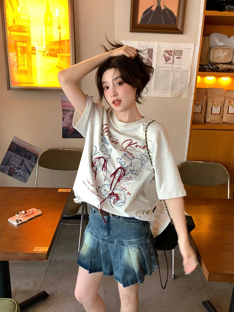 Real shot ~ Loose short-sleeved T-shirt summer new cat print bow mid-length half-sleeved top