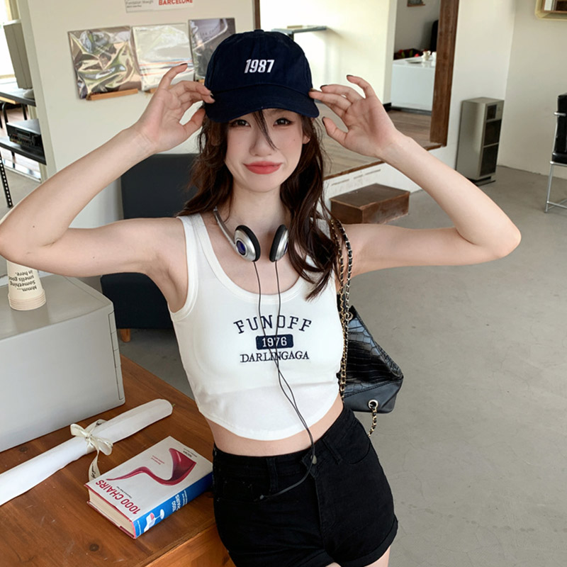 Official picture with breast pad American hot girl short camisole white bottoming shirt spring and summer top for women