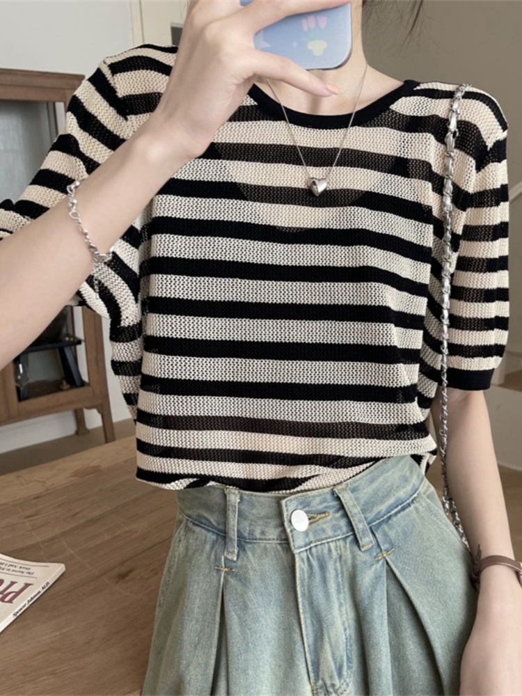 Uniquely designed striped knitted short-sleeved T-shirt for women, summer ice silk sun protection blouse, chic short top