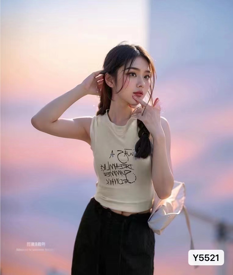 Sweet and Spicy Sleeveless Vest Women's 2024 Summer Day Dopamine Girls Bottoming Outer Wear Small Versatile Tops Good-looking
