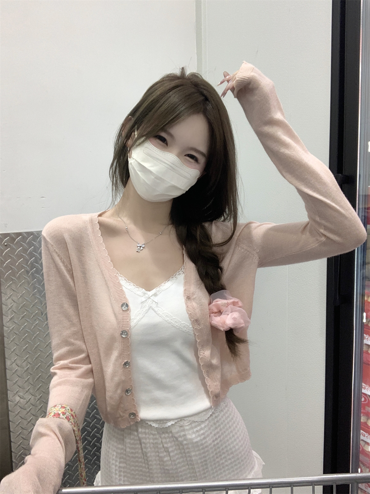 Actual shot of summer Korean style loose temperament single-row diamond button 6 wool sunscreen air-conditioning shirt versatile knitted top