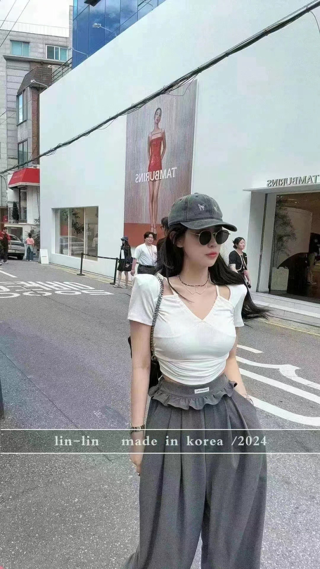 Pure desire suspender fake two-piece short-sleeved T-shirt women's niche unique design summer wear 2024 new slim fit short top