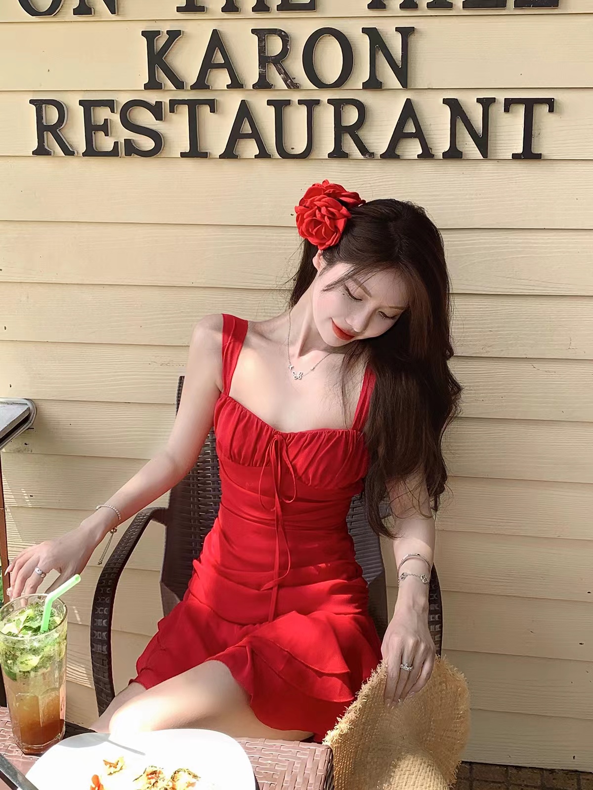 Sweet and spicy style high-end white and red suspender dress 2024 summer seaside vacation irregular streamer skirt