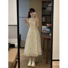 批发蝴蝶结甜美温柔露肩无袖<b class='q'>连衣裙</b>2026夏季新款收腰显瘦气质百搭长裙