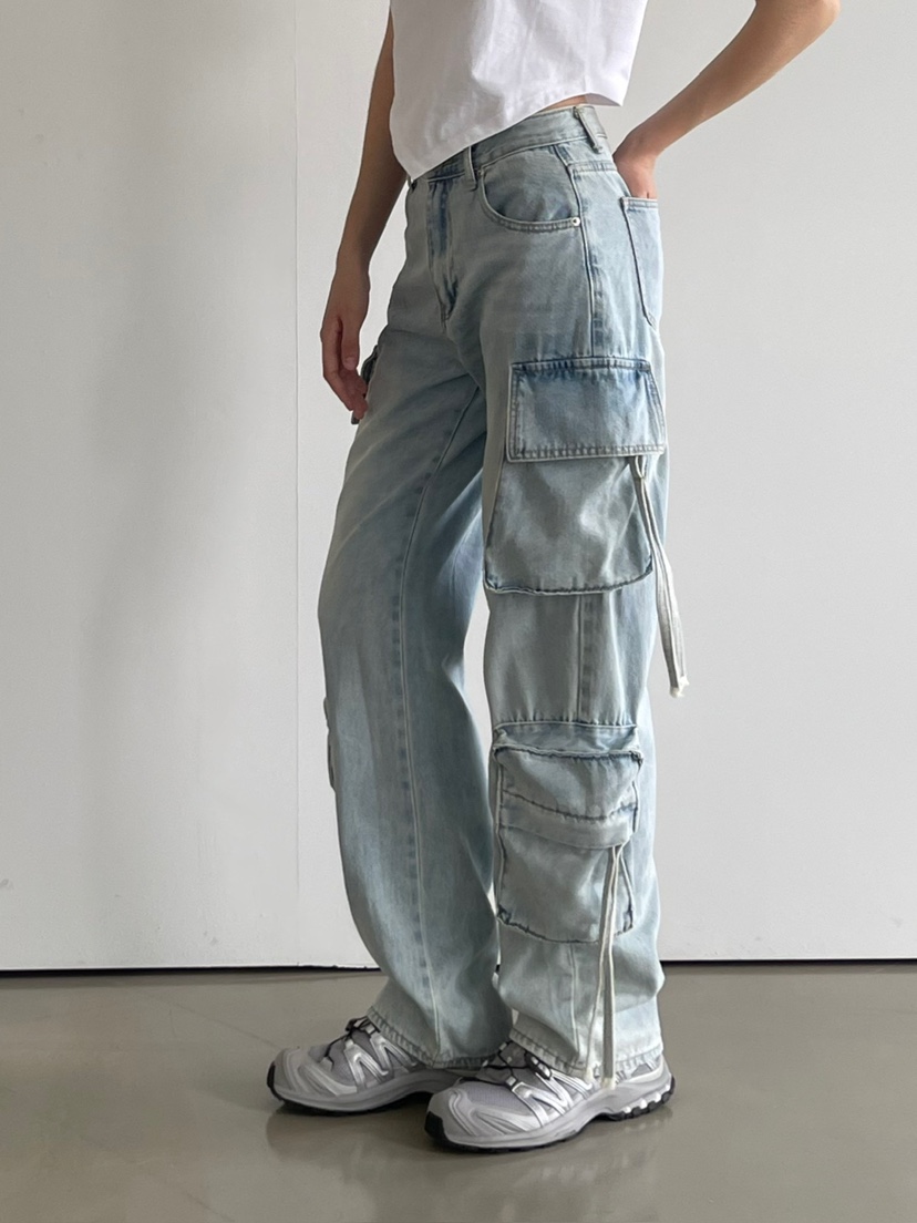 Mid-rise washed workwear style jeans