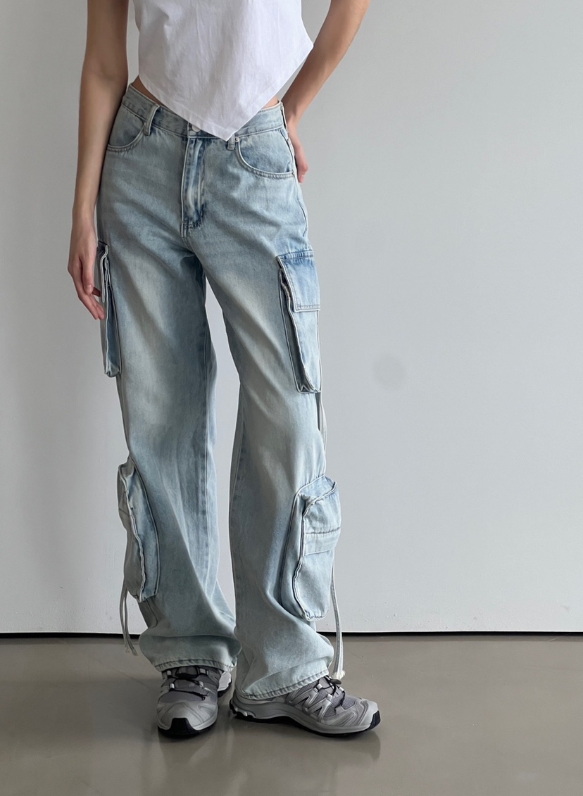 Mid-rise washed workwear style jeans