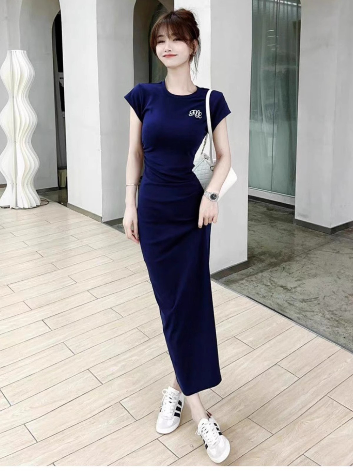 Round neck, flesh-covering long dress, simple slimming dress, waist slimming dress, women's summer dress