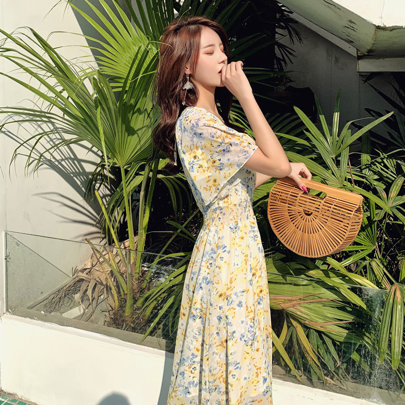 Skirt slim design summer new ins super fairy spring V-neck forest slim dress fairy skirt floral floral