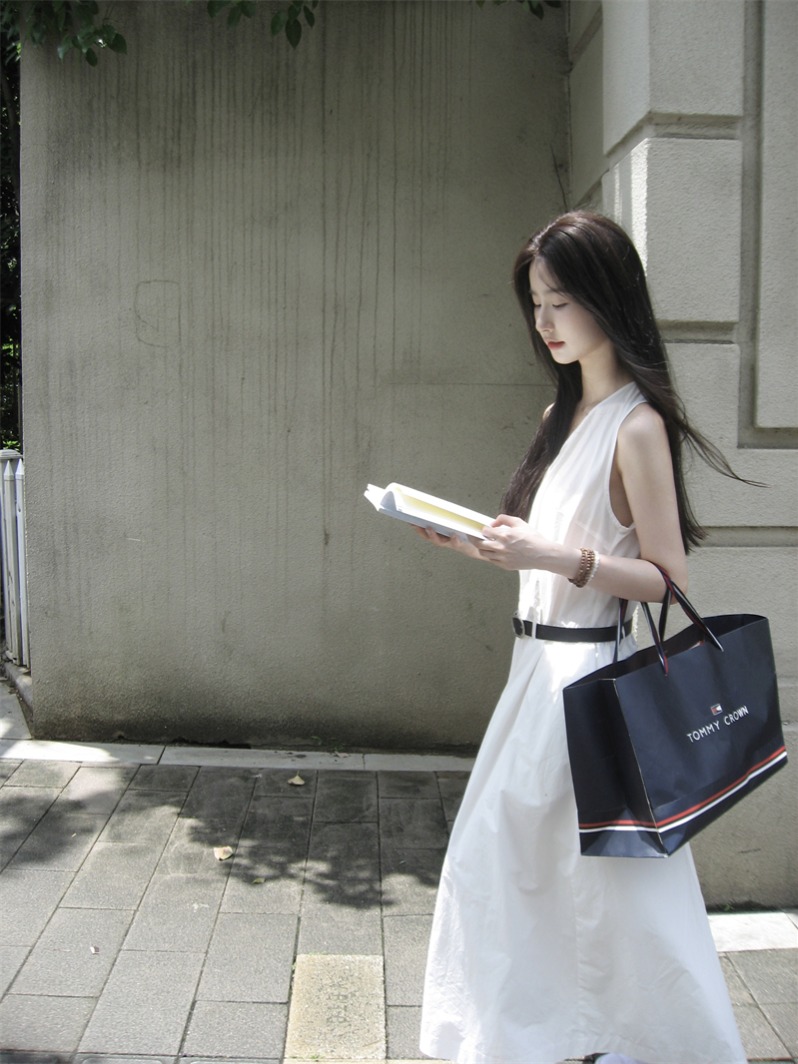 Actual shot #White V-neck sleeveless commuting minimalist dress long skirt for women