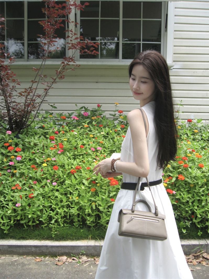 Actual shot #White V-neck sleeveless commuting minimalist dress long skirt for women