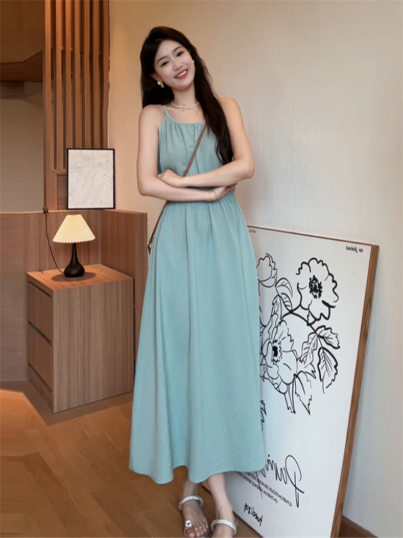 Seaside Vacation Sleeveless Halter Sling Dress Women's Summer 2024 New Tea Break French Beach Long Dress