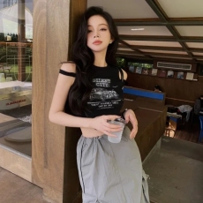 批发满天星 已出货 <b class='q'>莫代尔</b>面料  260克  吊带<b class='q'>背心</b><b class='q'>夏</b>季辣妹