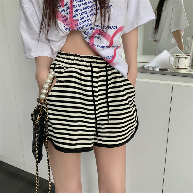 Actual shot of casual shorts for women, loose and versatile striped elastic waist sports outer leggings