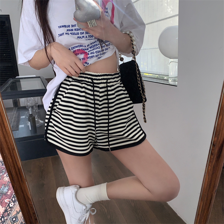 Actual shot of casual shorts for women, loose and versatile striped elastic waist sports outer leggings