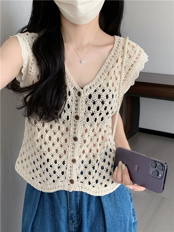 Real shot of lace stitching, hollow crocheted flying sleeves sweater for women, retro layering and chic top