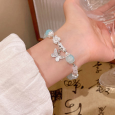 批发韩系轻奢小众高级感蝴蝶手链女冰透蓝色仿玉髓串珠手串手饰品