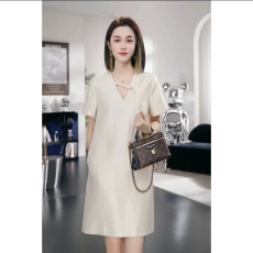 批发2026年夏季时尚设计师款优雅气质休闲宽松连衣裙