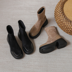 批发秋冬季新款马丁靴女圆头厚底中筒女靴<b class='q'>欧美</b>软皮马丁靴短靴女绒面