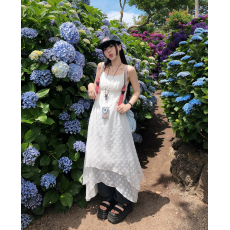 批发韩国ins  夏日 立体绣花 不规则 <b class='q'>双层</b> 吊带<b class='q'>背心</b>连衣裙