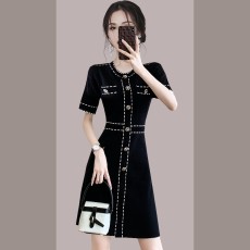 批发高级感气质针织连衣裙女2026<b class='q'>夏</b>季新款修身显瘦法式小个子女装裙子