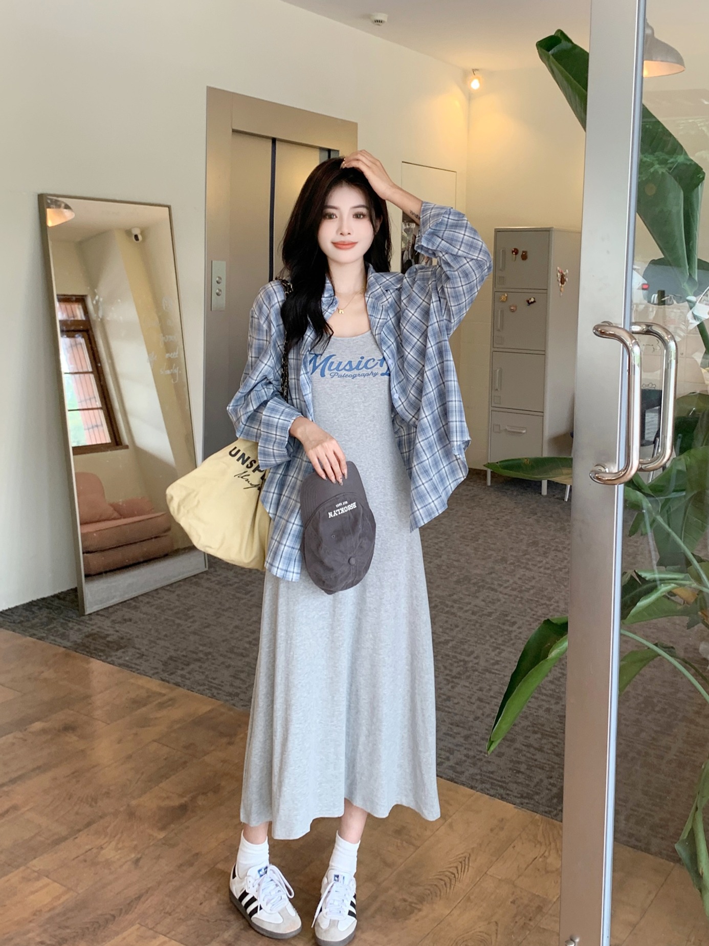 실사 새로운 한국 스타일 알파벳 프린트 몸매 가꾸기 슬림해 보이는 슬립 드레스 체크무늬 루즈핏 긴팔 셔츠 빅 사이즈 세트