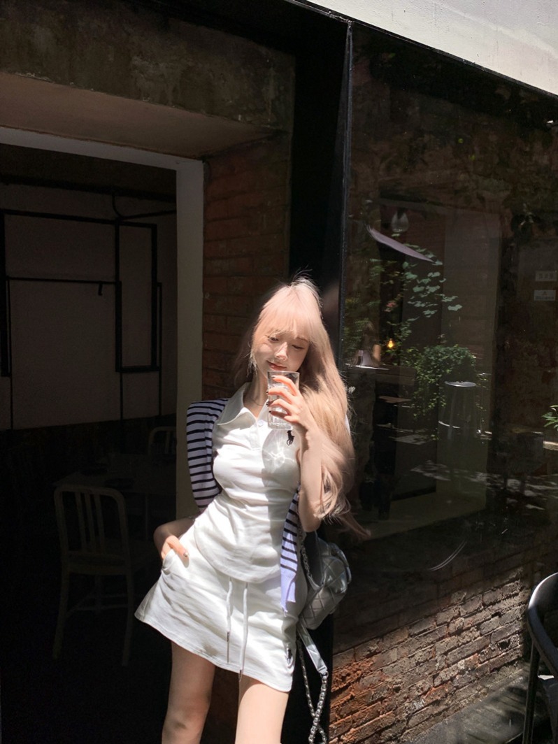 실사 정가 캐주얼 스포츠 슈트 polp 셔츠 자수 반팔 티셔츠 허리밴드 미니 스커트 세트