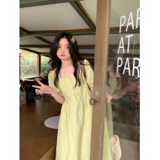 批发现货实拍~实价~甜妹出街~新款<b class='q'>甜美</b>碎花泡泡袖连衣裙