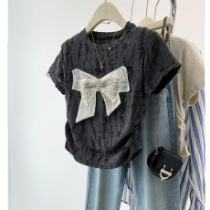 批发蝴蝶结灰色正肩短袖t恤衫女夏季2026新款设计感小众短款修身上衣