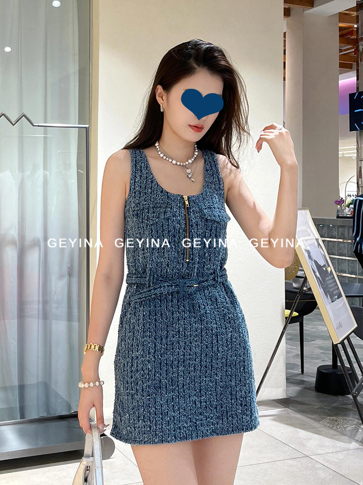 높음 세트 s2026 이른 가을 새로운 데님 블루 달콤함 질감 데님 슬립 드레스 품격 미니 스커트 p