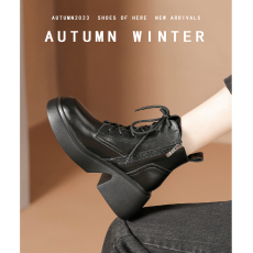 批发2024冬季新款马丁靴女圆头时尚英伦风马丁靴女前系带侧拉链短靴女