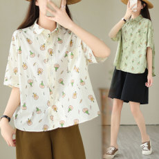 批发实拍衬衫上衣女2024年新款港风<b class='q'>街头</b>宽松复古a字圆弧下摆印花短袖