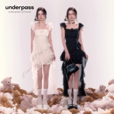 批发玫瑰花气质长<b class='q'>拖</b><b class='q'>尾</b>无袖氛围感吊带连衣裙