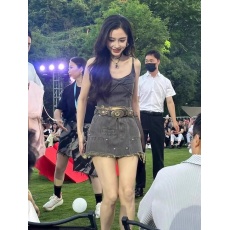 批发angelababy<b class='q'>杨颖</b><b class='q'>同款</b>灰色牛仔吊带毛边短裙高级感酷飒拽姐套装裙