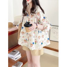 批发<b class='q'>娃娃衫</b>上衣女夏新款宽松法式甜美V领灯笼袖百搭童趣印花衬衫