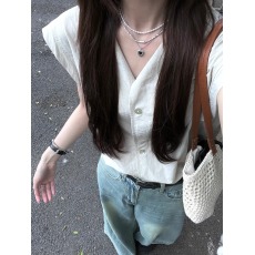 批发实价小众设计感白色气质V领<b class='q'>衬衣</b>女夏季新款无袖<b class='q'>衬衫</b><b class='q'>T</b><b class='q'>恤</b>上衣