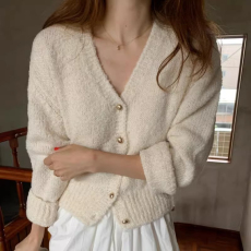 批发韩国chic秋季温柔复古V领显瘦单排扣毛绒感宽松长袖针织开衫<b class='q'>毛衣</b>