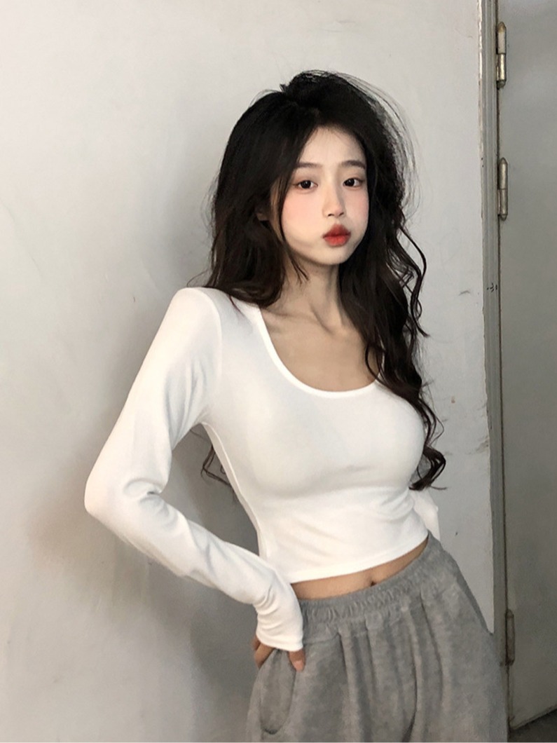 한국 대외 무역 한국 스타일 가을 순수한 욕망 바람 핫걸 대 u 칼라 슬림해 보이는 몸매 가꾸기 쇼트 스타일 긴팔 티셔츠 맨위 여성 의류 트렌디