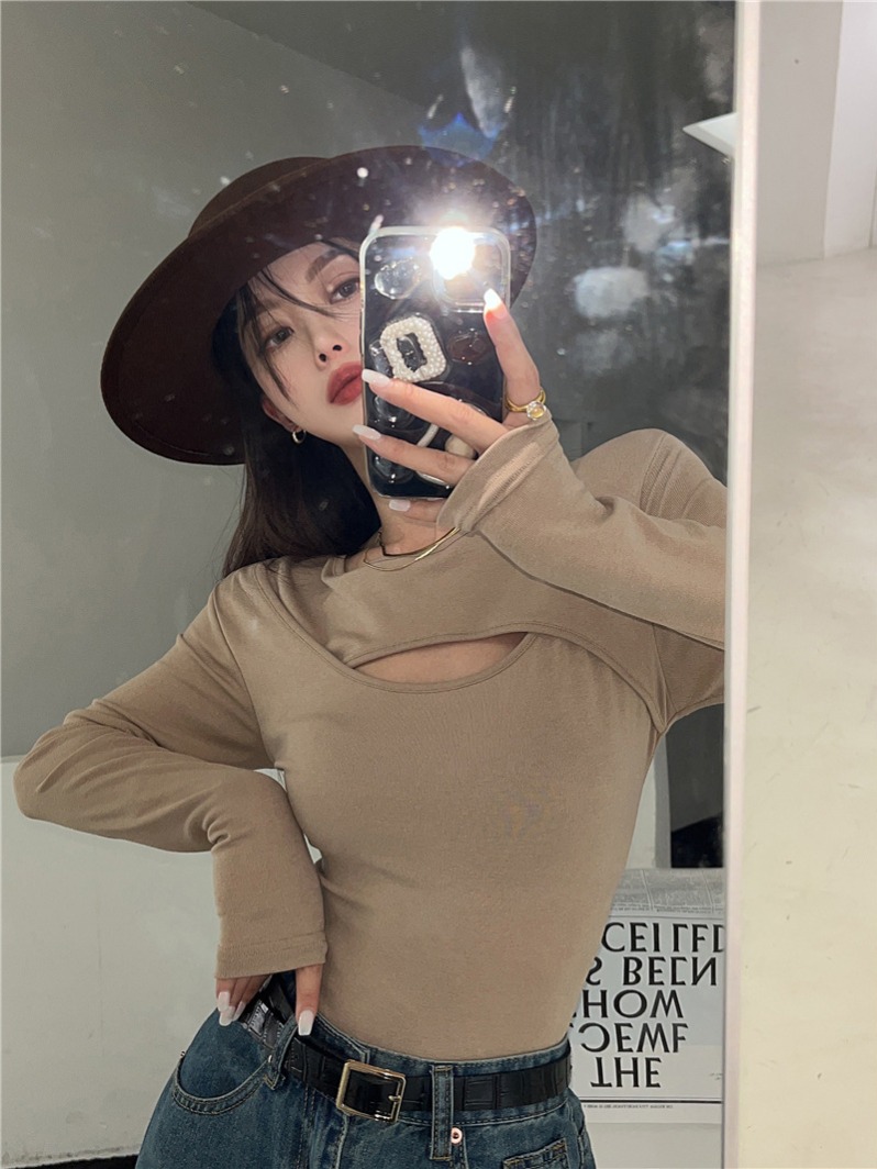 한국 대외 무역 한국 스타일 홀로우 아웃 긴팔 티셔츠 여성 의류 가을 핫걸 섹시함 몸매 가꾸기 디자인 센스 기본 셔츠 맨위