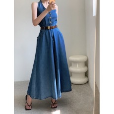 批发现 高腰显瘦休闲磨白挂脖排扣性感<b class='q'>牛仔</b><b class='q'>连衣裙</b>