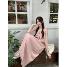 批发设计感扭结背心连衣裙女茶歇法式无袖V领收腰气质<b class='q'>长裙</b>