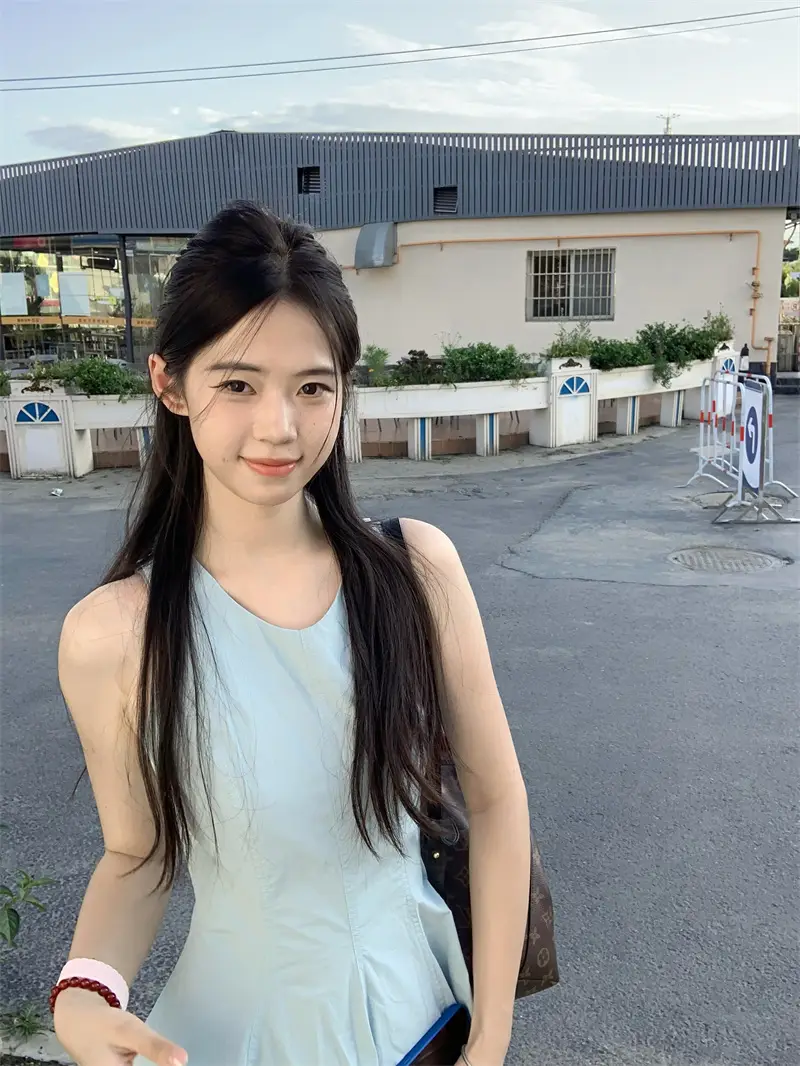 라운드넥 민소매 허리라인 원피스 상세 이미지 3