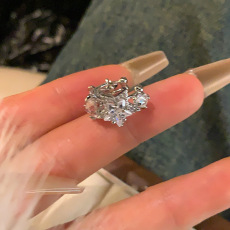 批发韩系爆款超时精致锆石星星耳骨夹甜酷辣妹风耳钉网红同款耳饰