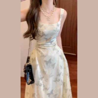 韩系气质风情万种收腰吊带连衣裙子女夏季2024新款高级感法式长裙