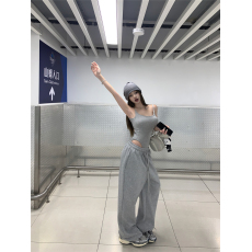 批发露背显瘦修身连档吊带上衣辣妹纯色百搭宽松运动休闲<b class='q'>裤</b>