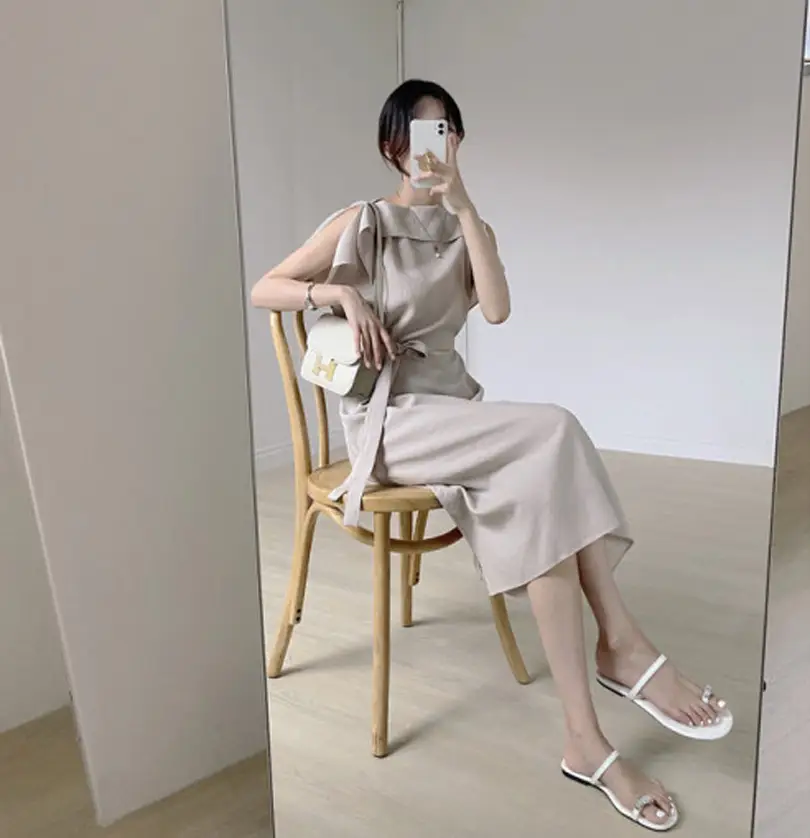 여름용 단추 없이 루즈핏 원피스 상세 이미지 4