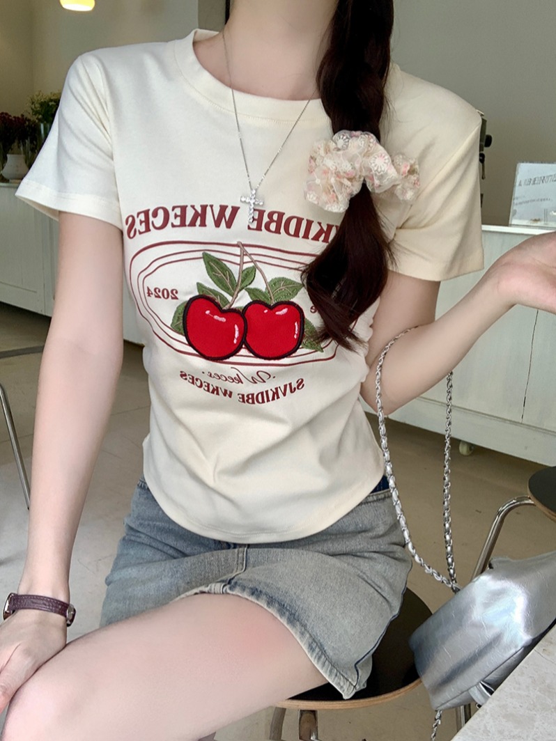 PF16867# 实拍短袖t恤夏2024潮刺绣正肩修身短款圆领上衣女装