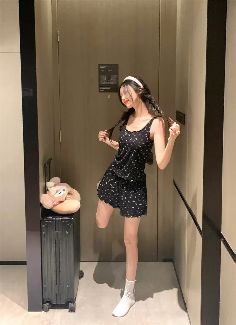 한국인기 플라워 브라탑 민소매 쇼츠 홈웨어 세트 상세 이미지 13