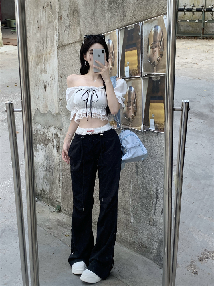 Real shot of a square-collared short puff-sleeved shirt + layered lace shorts with high-waisted slimming straight casual pants