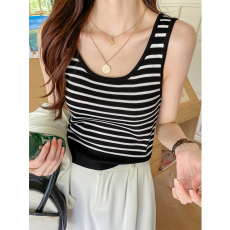 批发实拍~<b class='q'>吊带</b><b class='q'>背心</b>女夏季新款外穿<b class='q'>打底</b>韩版修身条纹针织纯色套头上衣